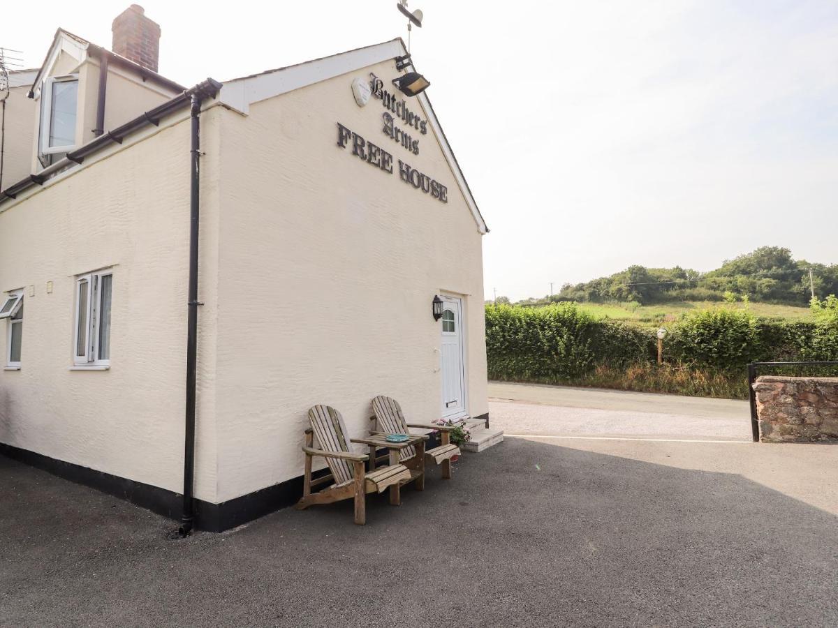 Butchers Arms Cottage Nercwys Kültér fotó